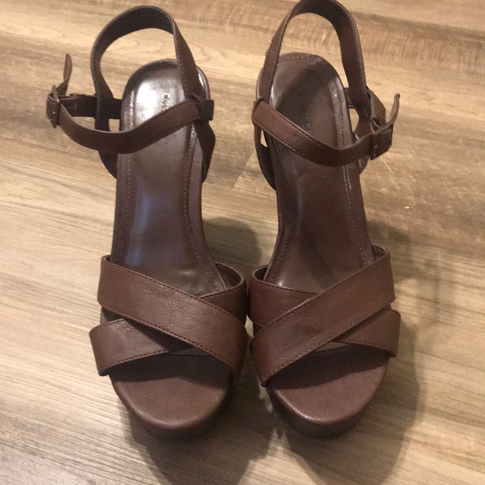 Brown wedges